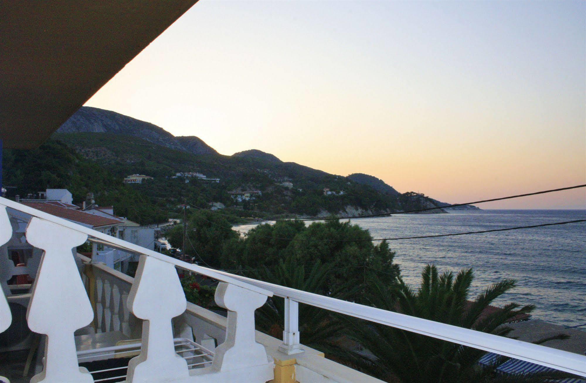 Hotel Kokkari Beach Hotel 3*
