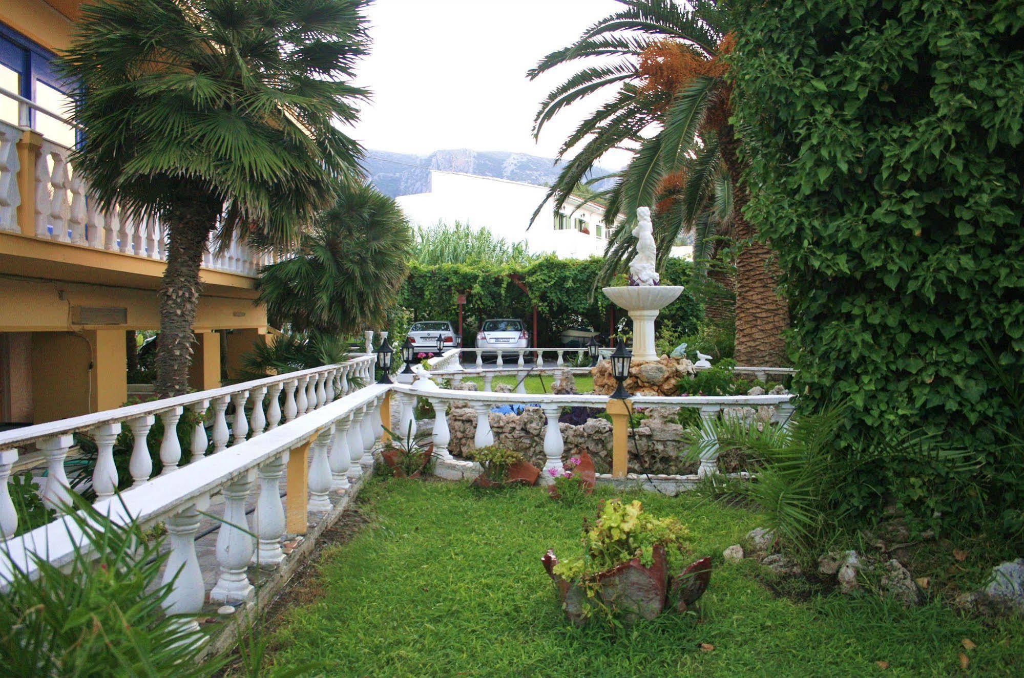 Kokkari Beach Hotel