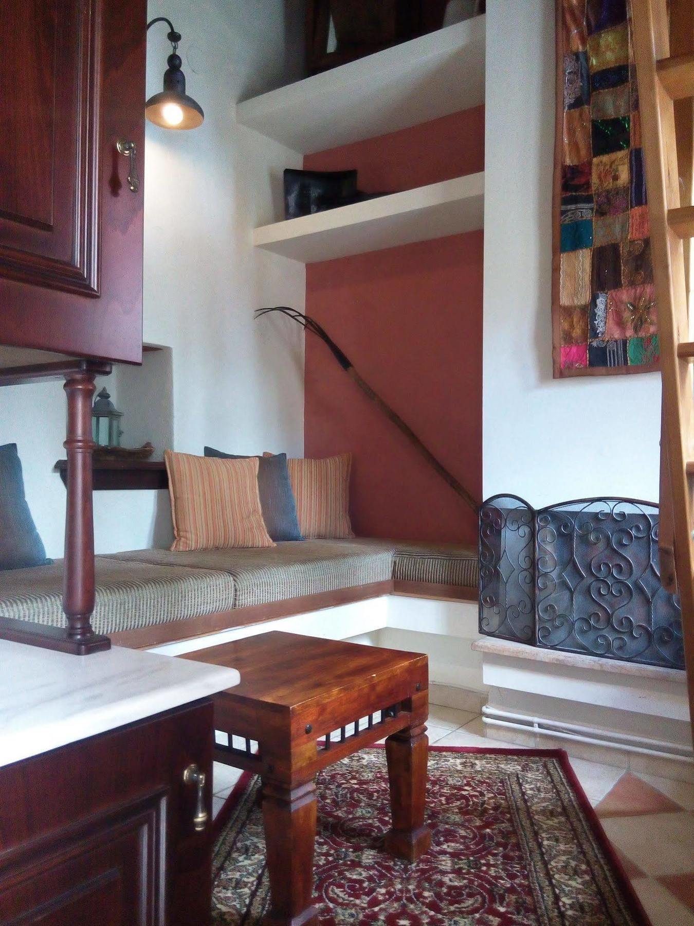 Guest house Archontiko Pantou