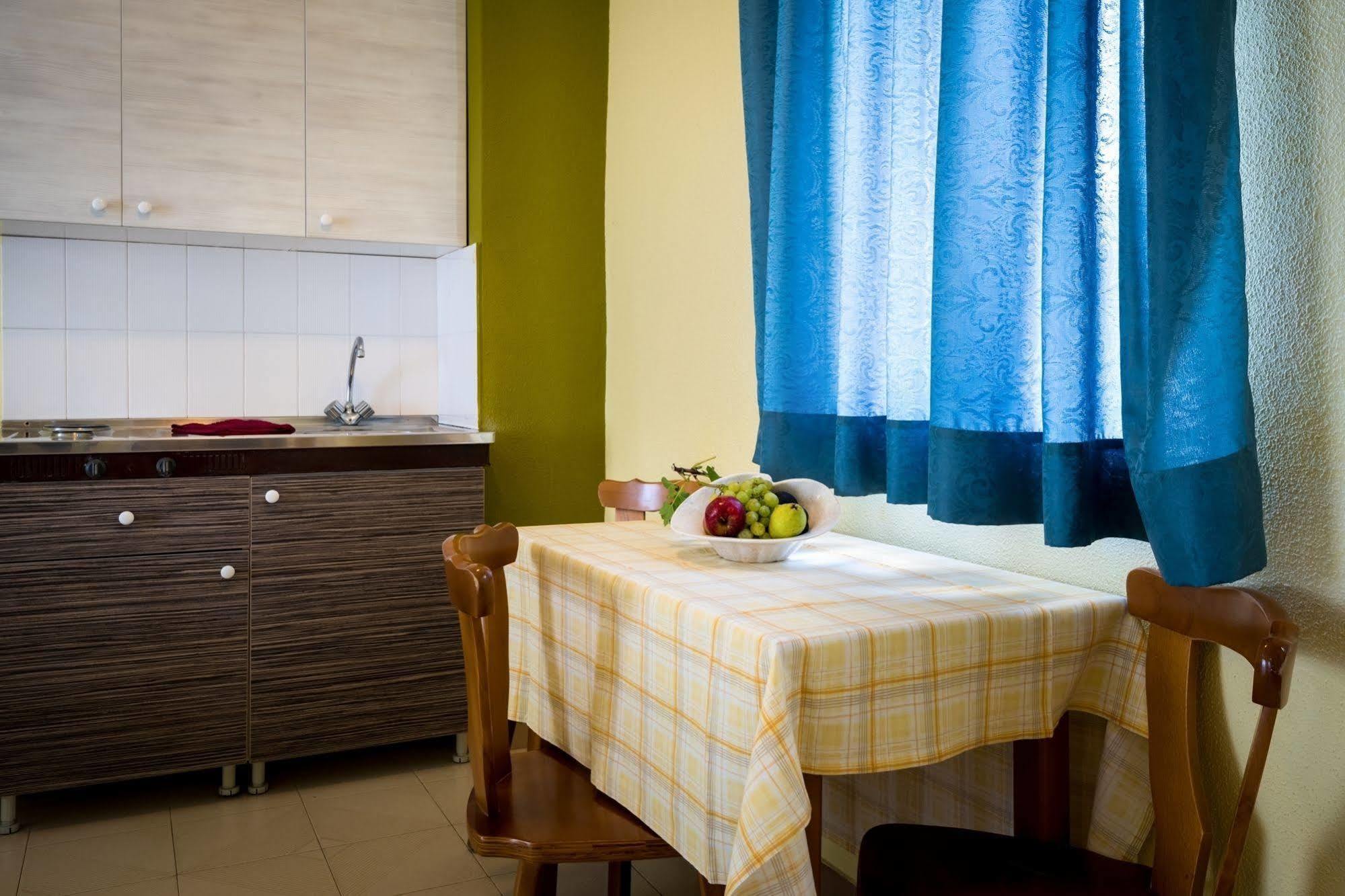Sunny Days Hotel