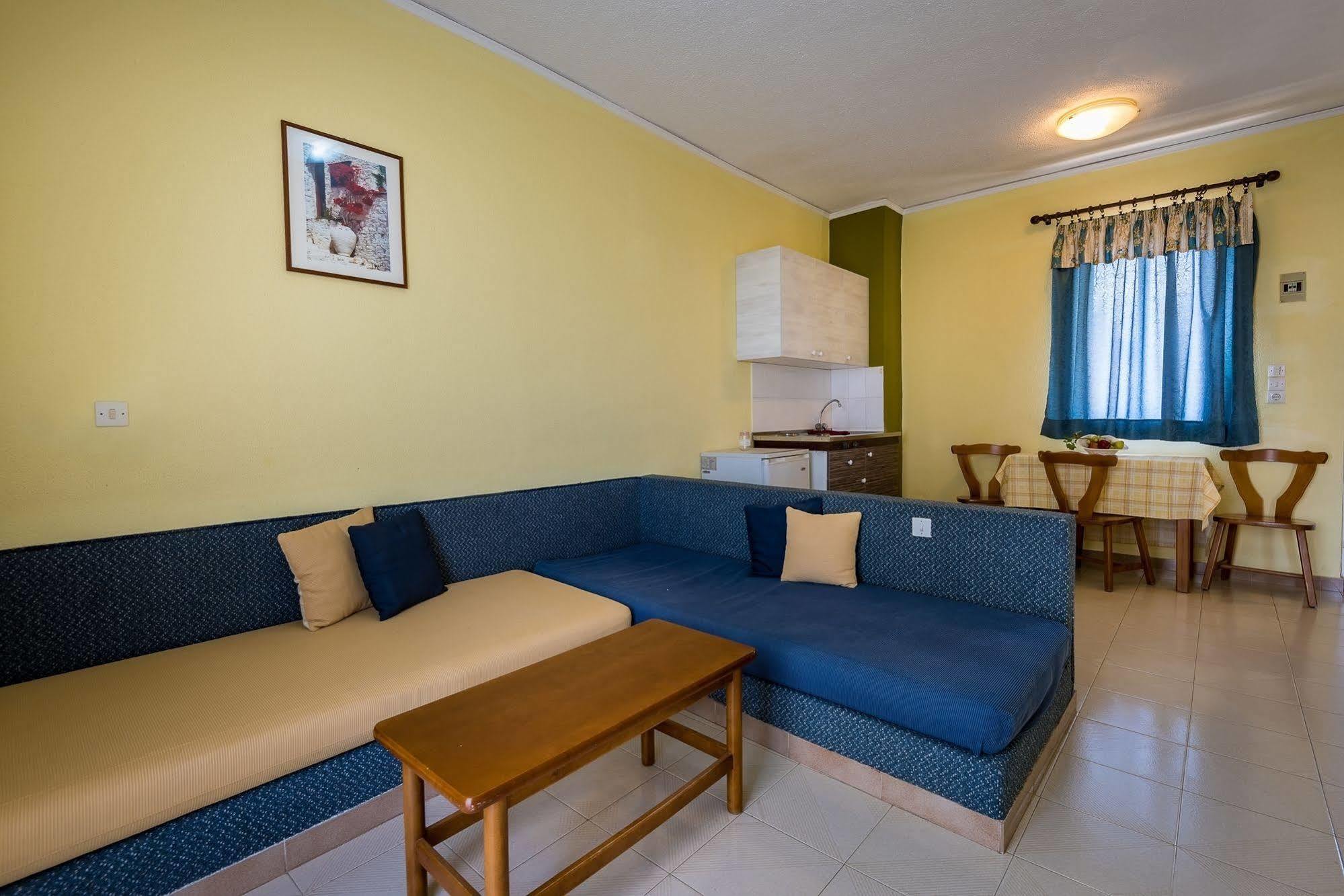 Sunny Days Hotel