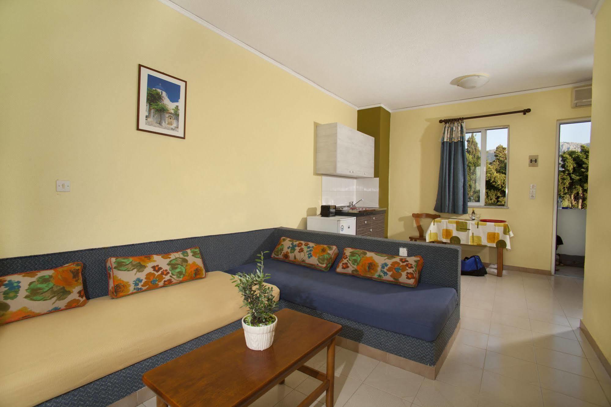 Sunny Days Hotel