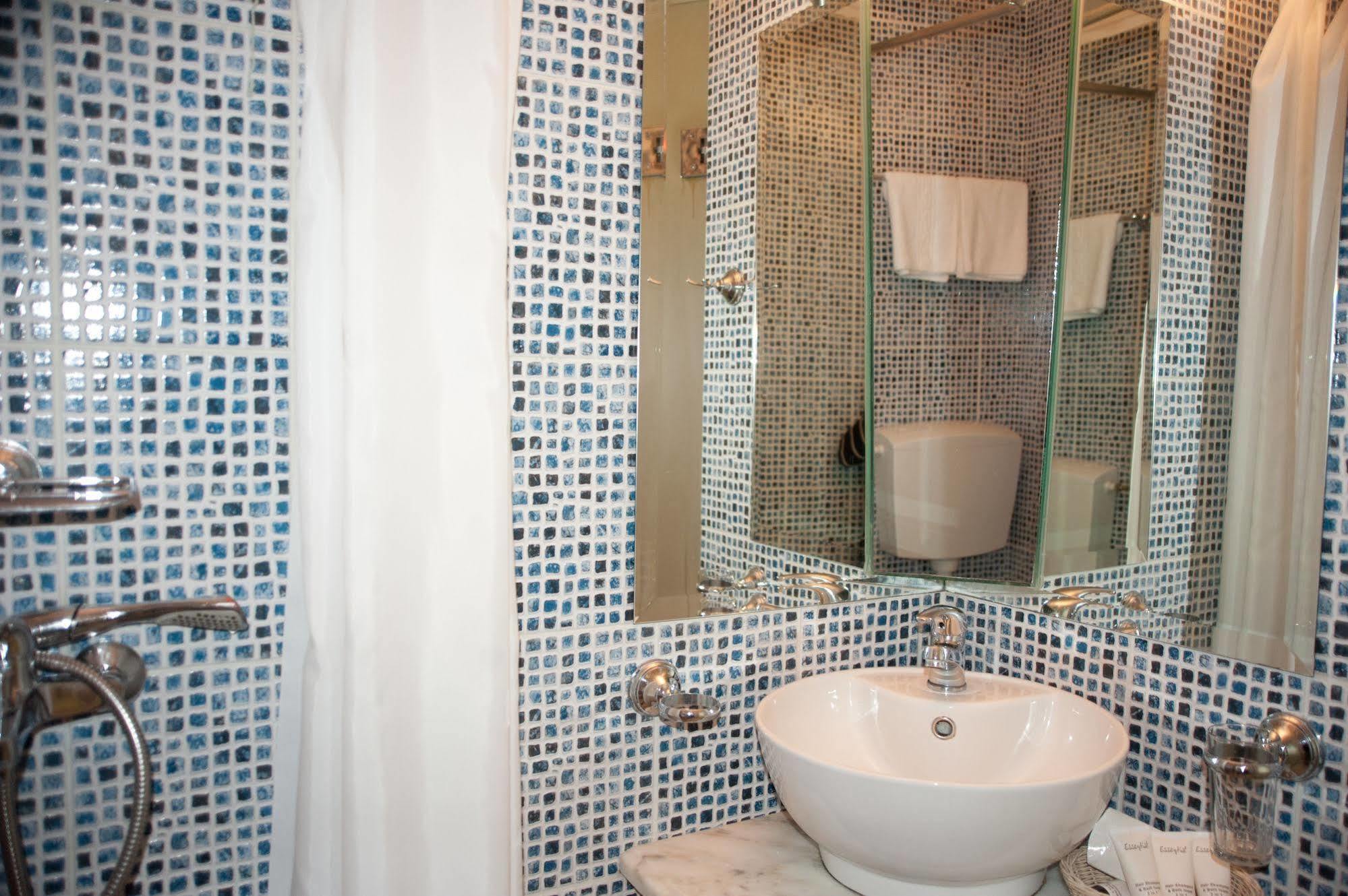 Nestorion Hotel 2*