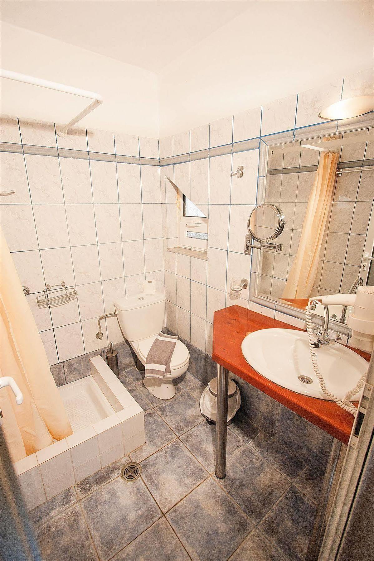 Sunny Garden Aparthotel 4*