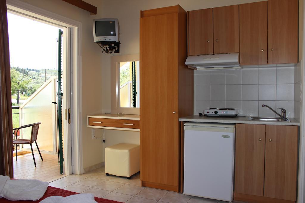 Melisti Aparthotel 3*