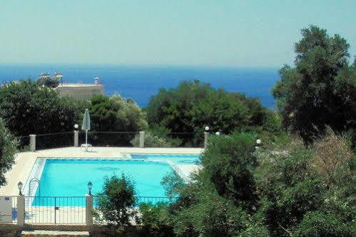 Phoenix Hotel 2*