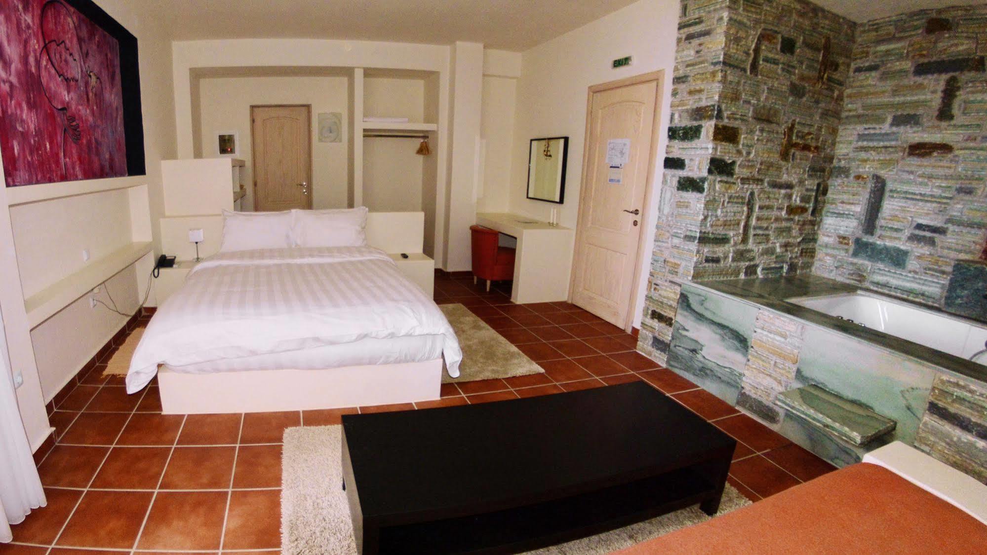 Hotel Filion Eco & 3*