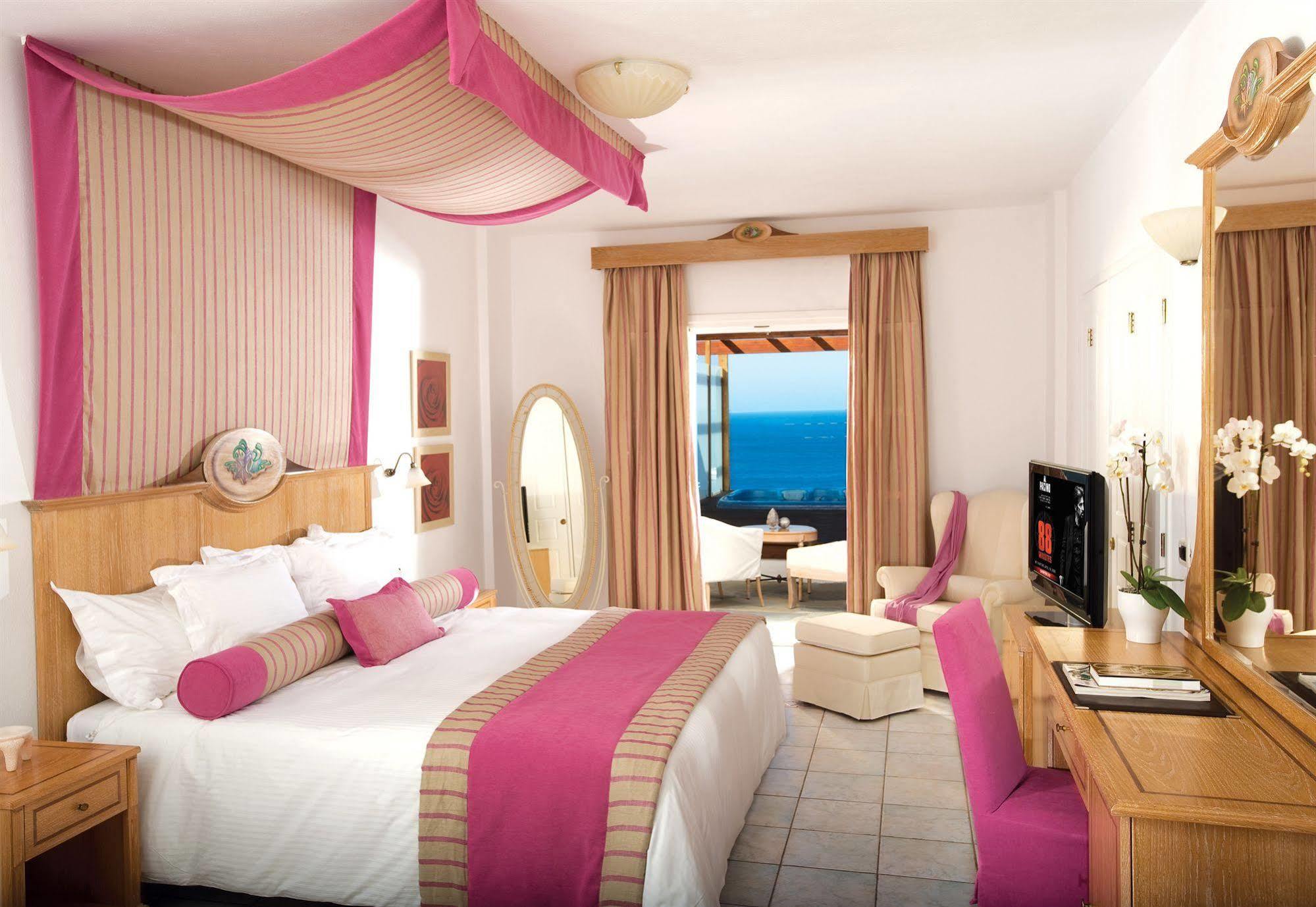 Resort Royal Myconian - Leading Of The World