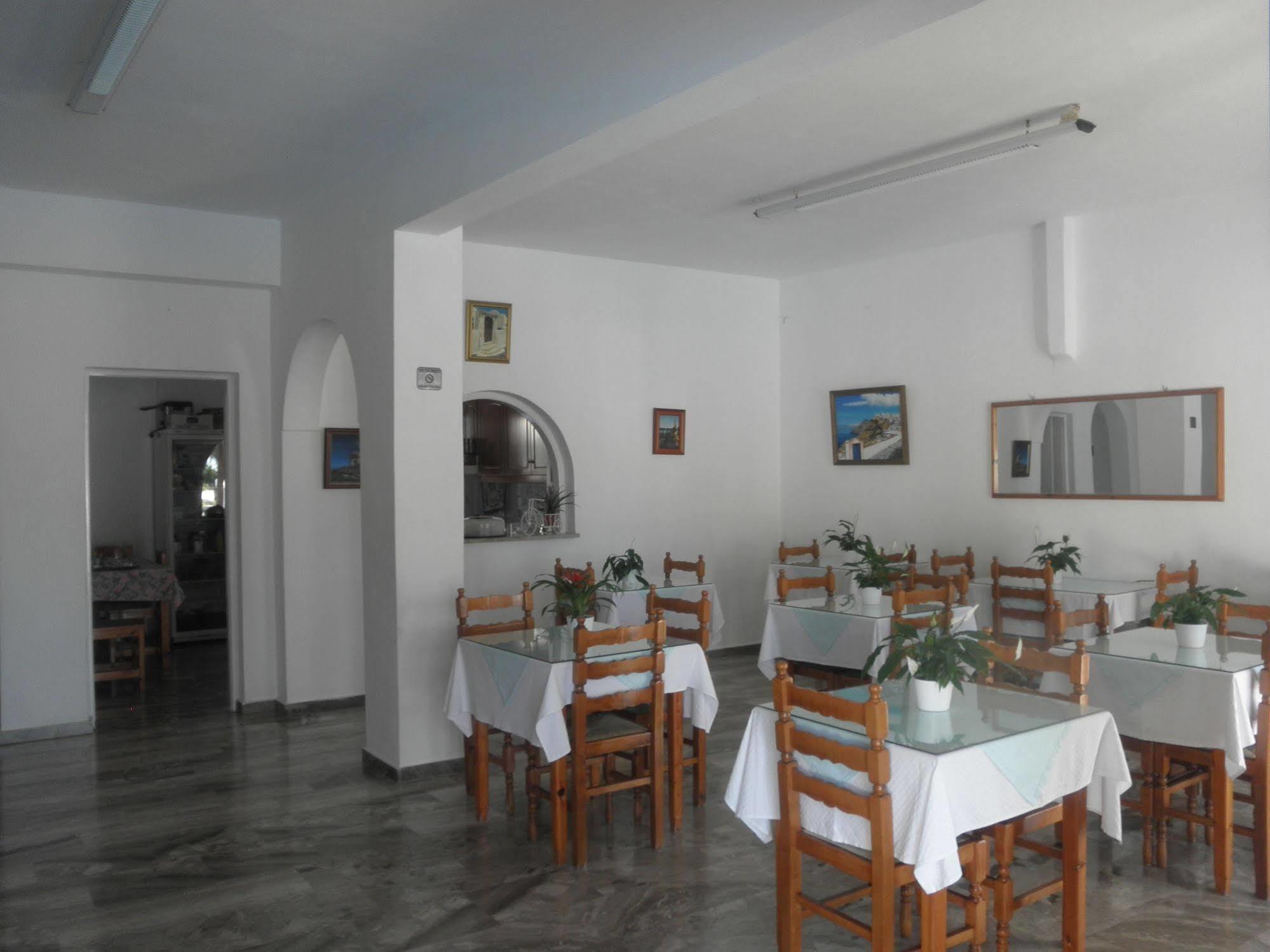 Clio Perissa (Santorini)