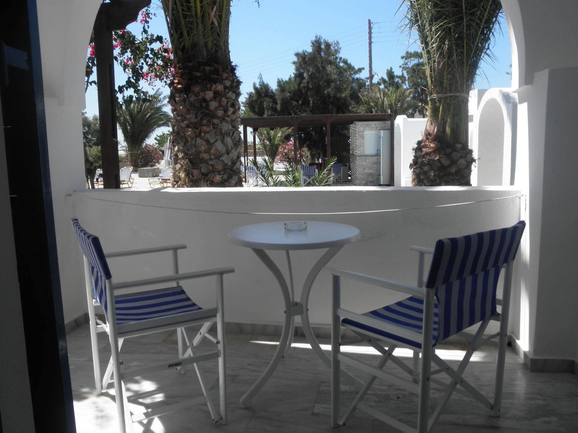 Clio Perissa (Santorini)