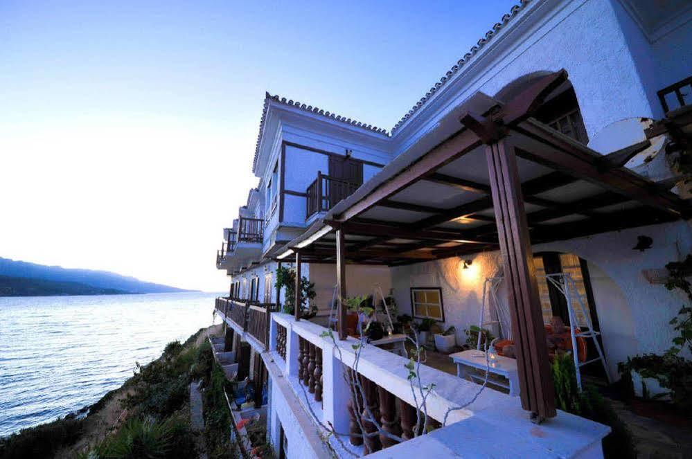 Hotel Mirini 3*