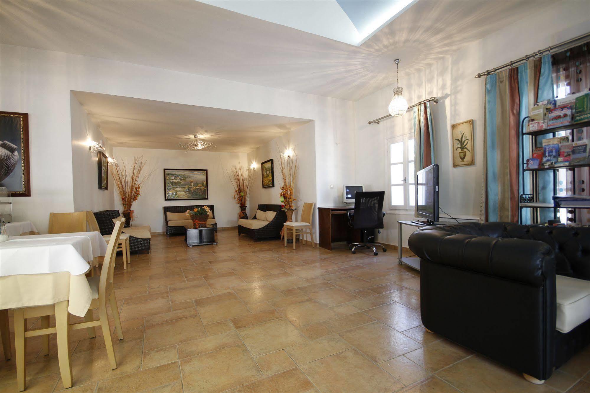 Katerina Hotel