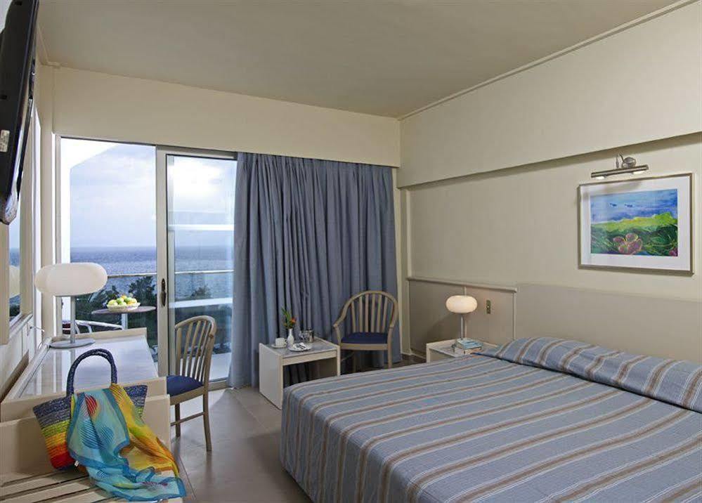 Dassia Chandris Hotel 4*