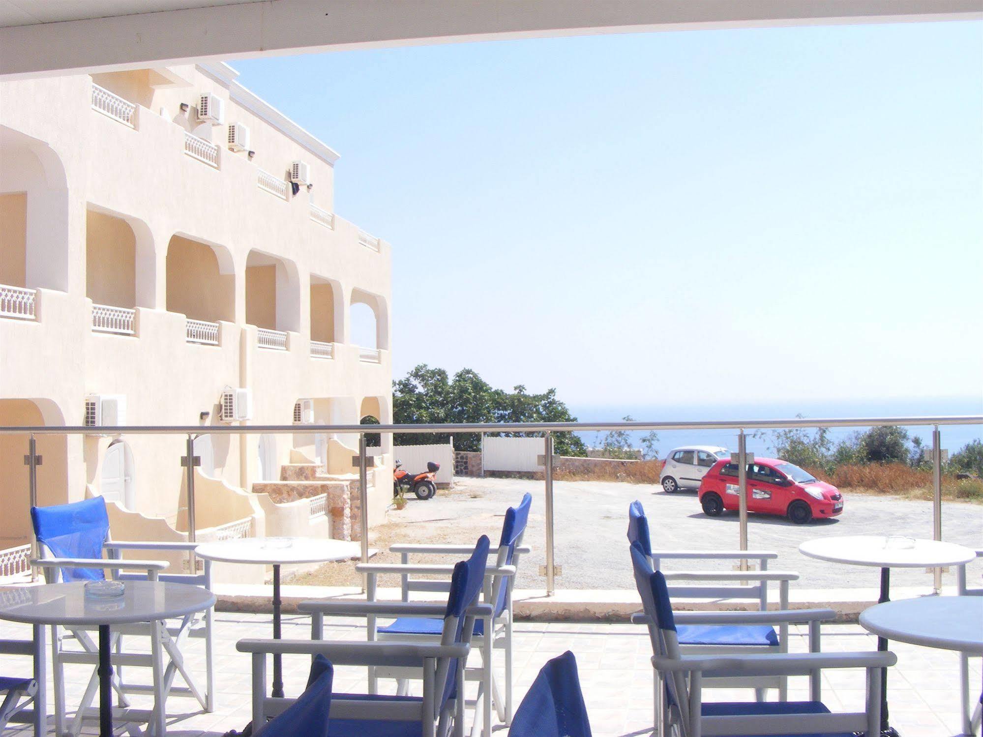 Blue Horizon Apartment *