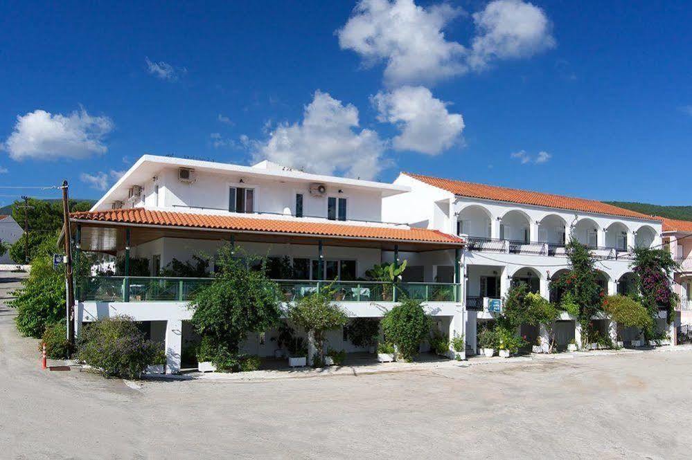 Hotel Athina 3*