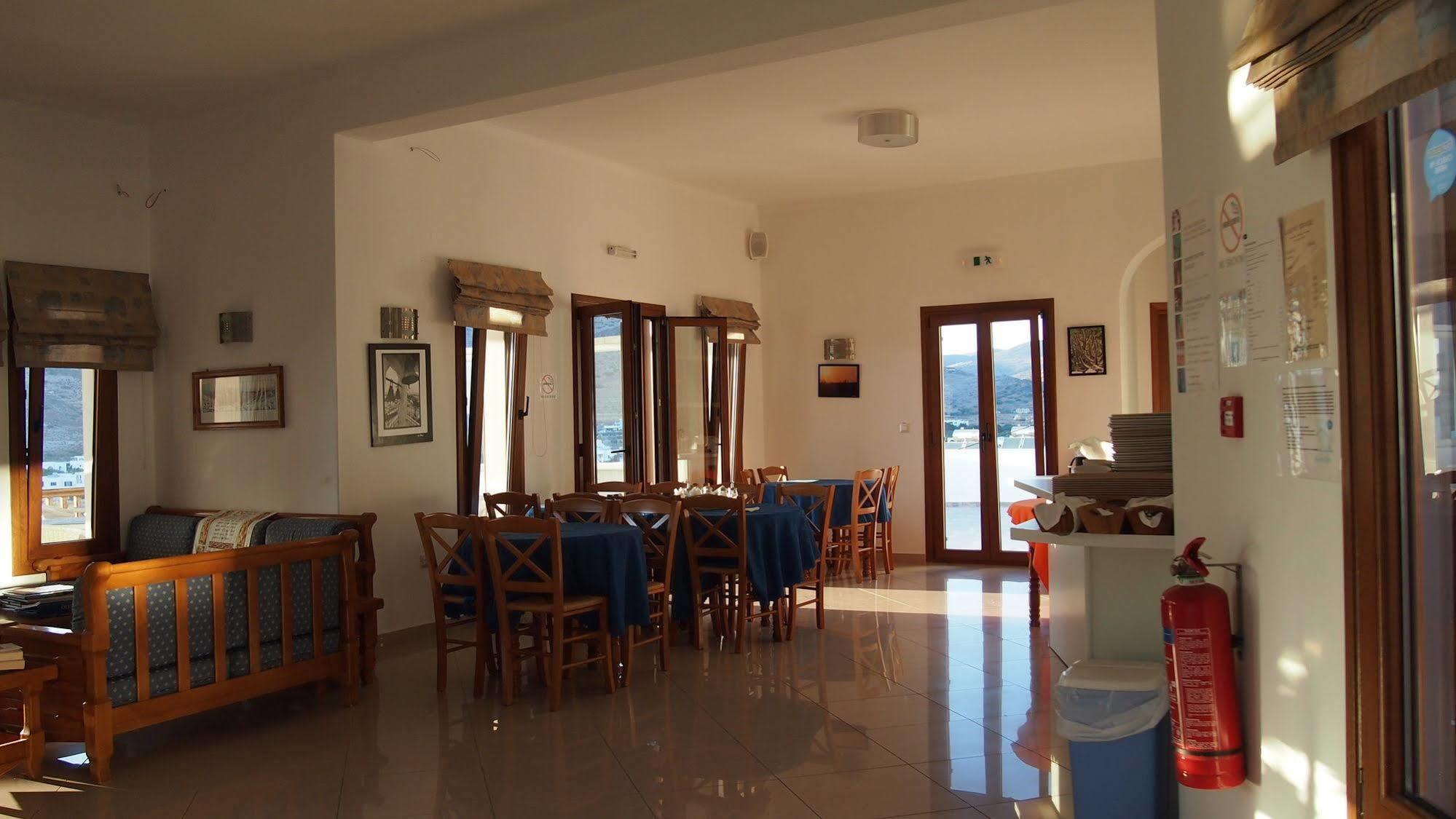 Homer's Hotel 3*