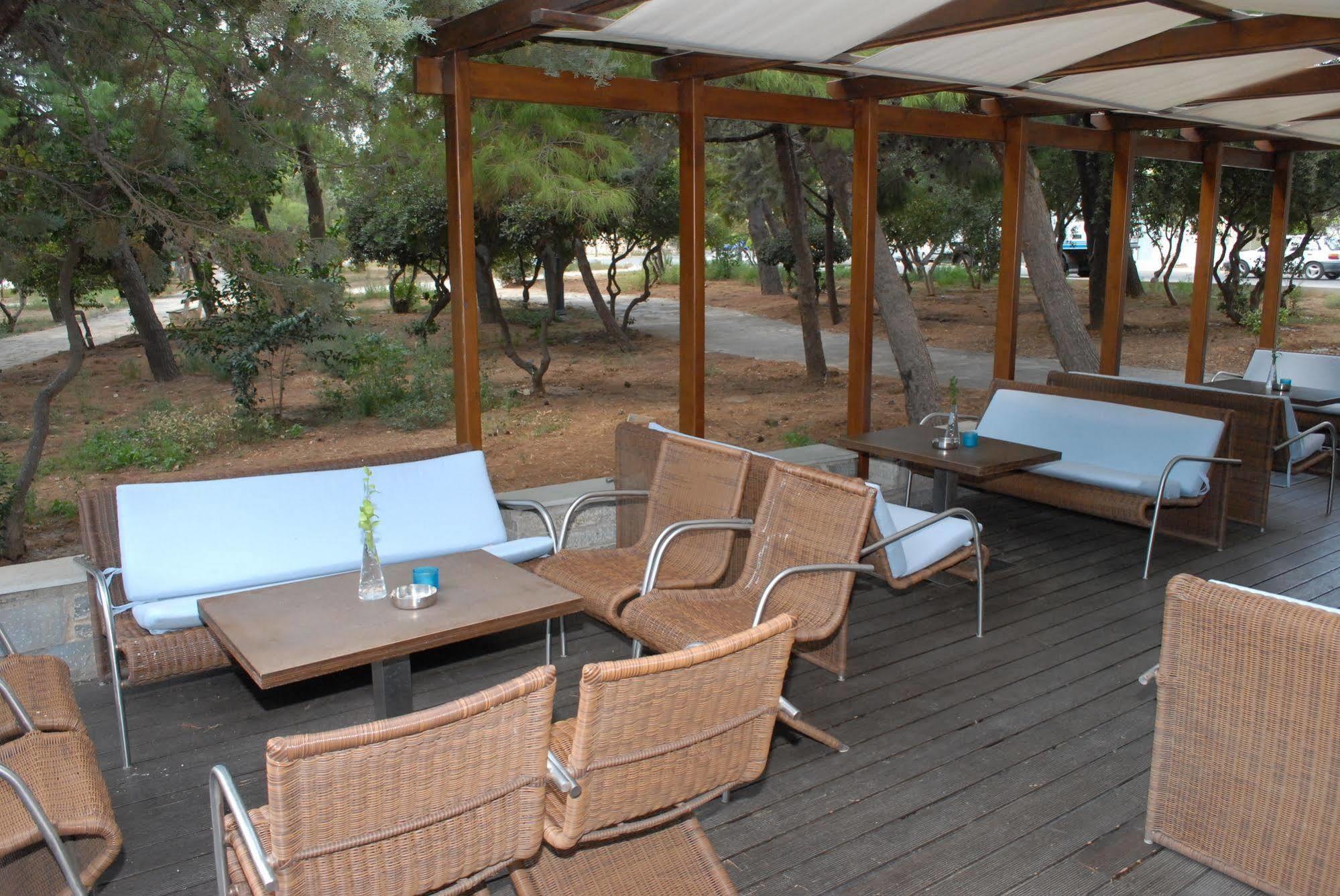 Karystion Hotel 2*