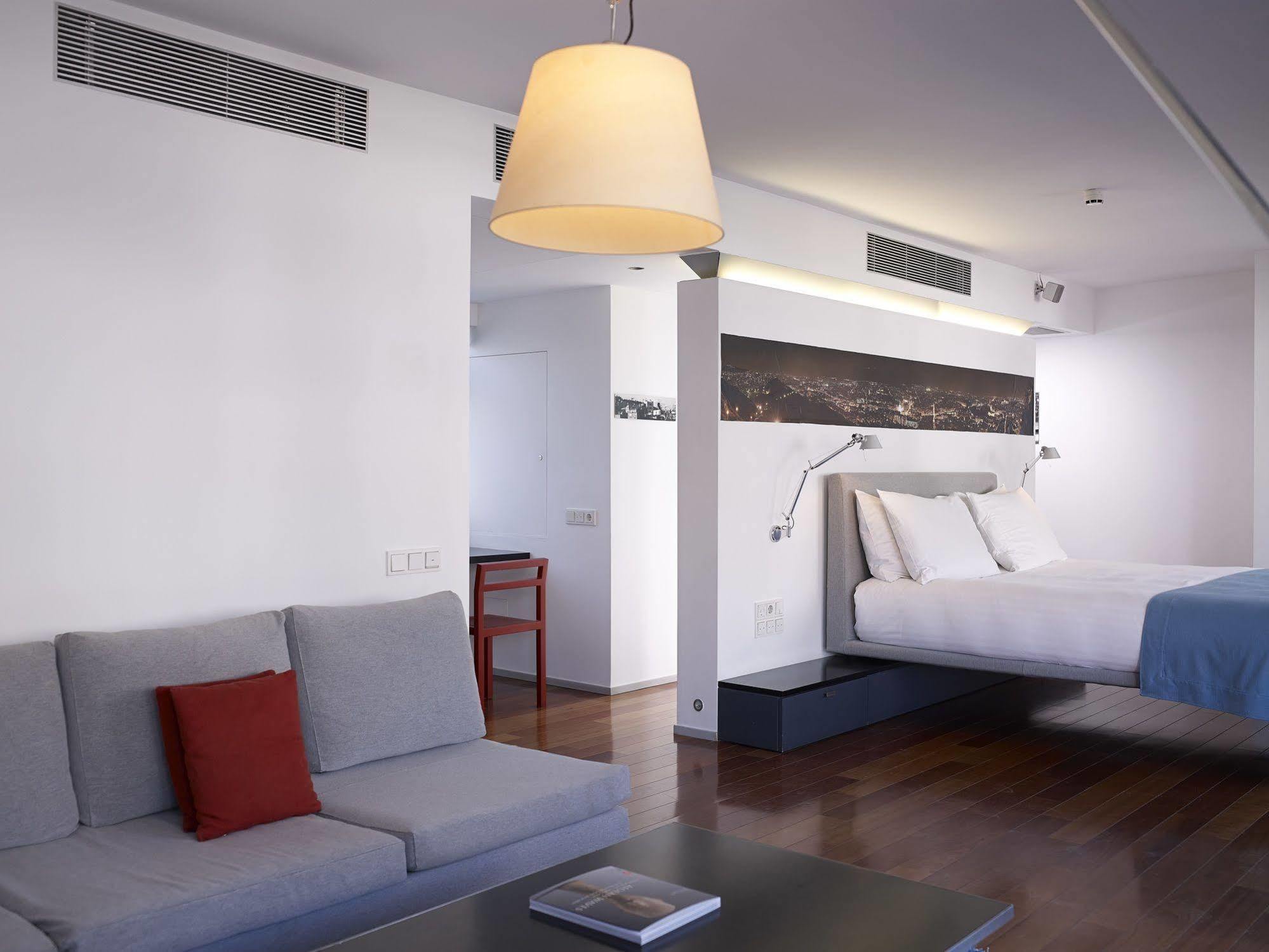 Periscope Hotel 4*