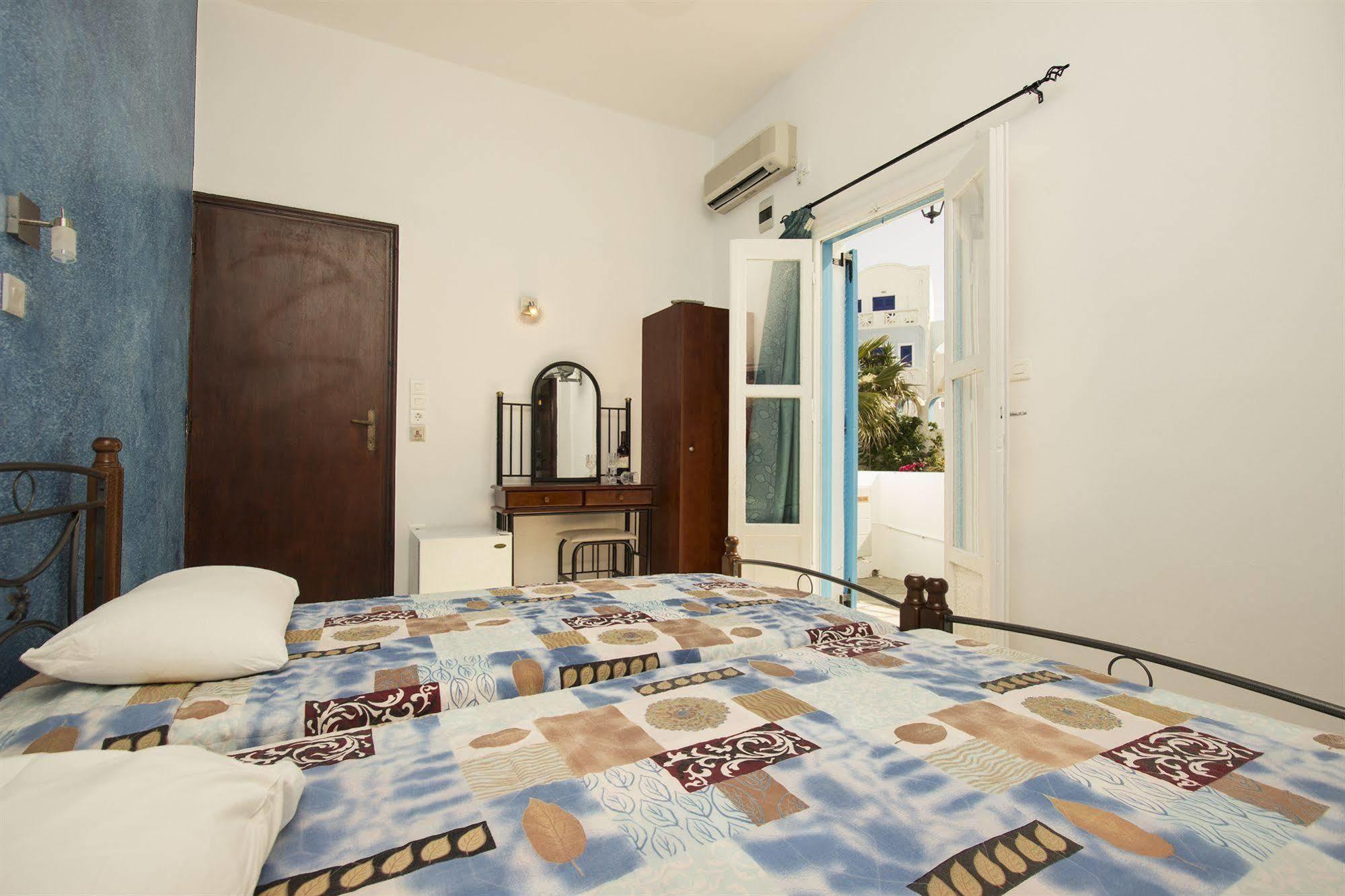 Pelekanos Guest house 2*