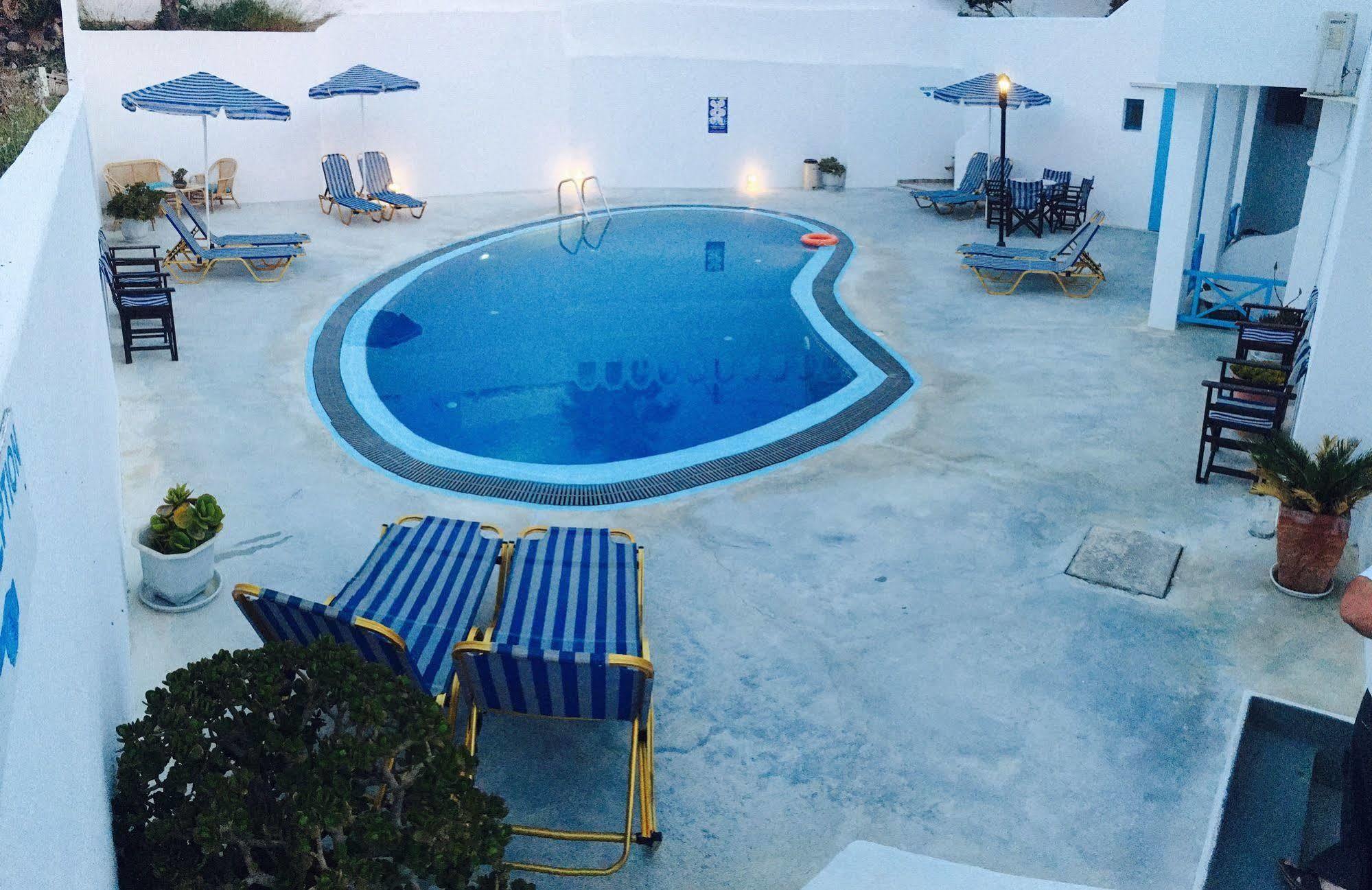 Pelekanos Guest house Karterados (Santorini)
