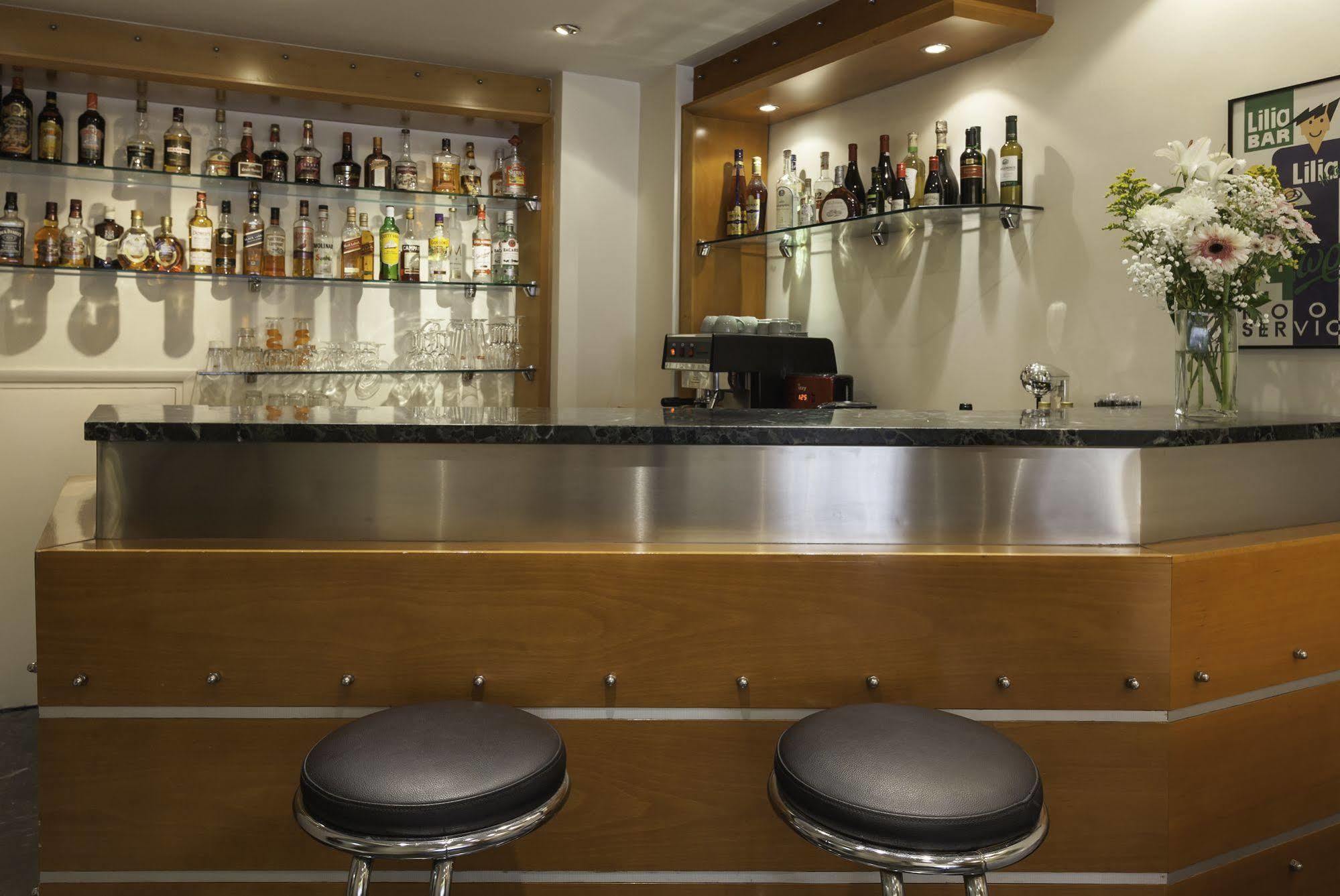 Hotel Lilia Piraeus