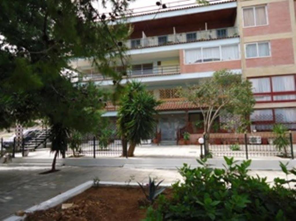 Les Amis Hotel