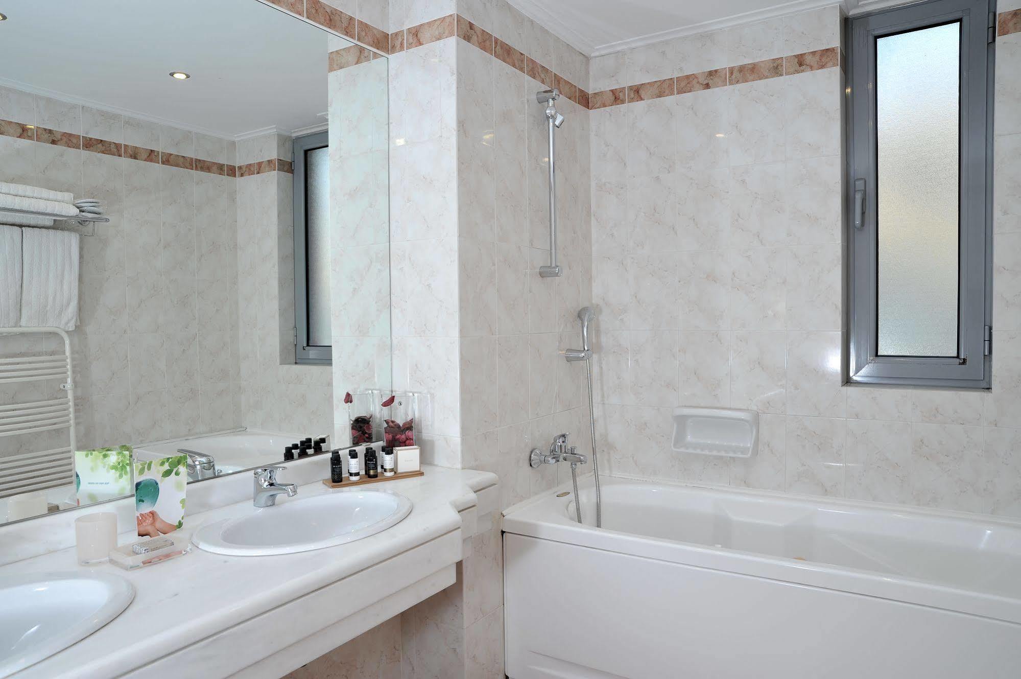 Hotel Atrium & Jacuzzi Athens