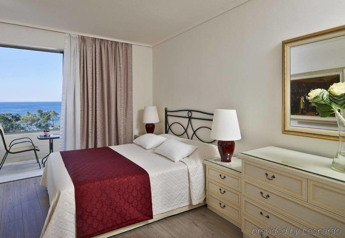Hotel Amarilia 4*