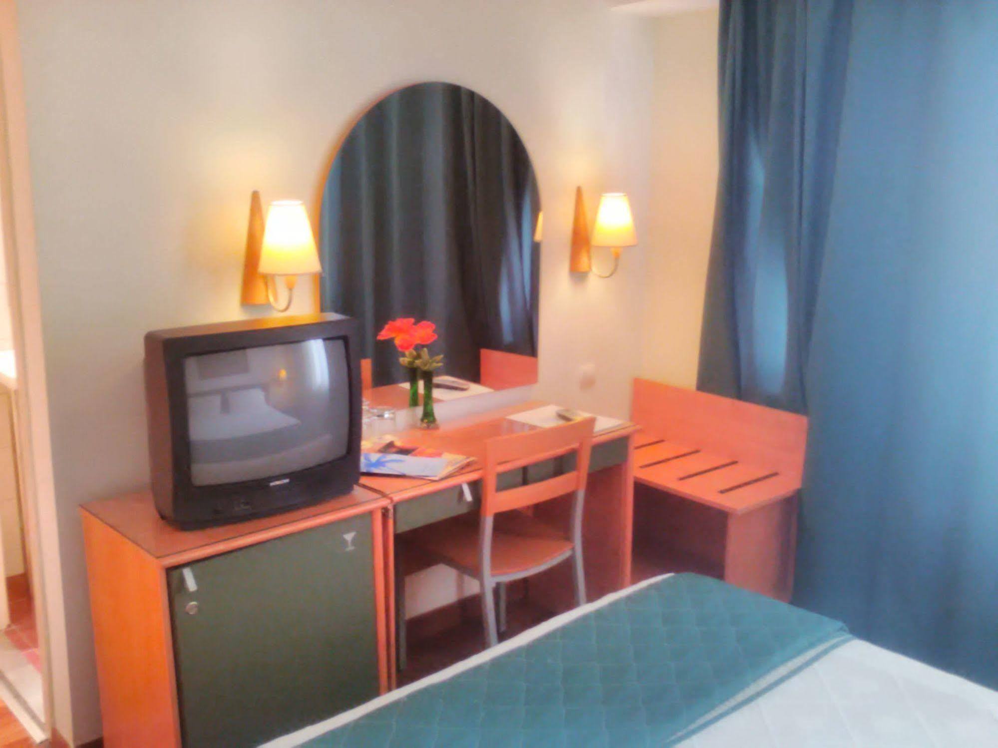Tropical 4*