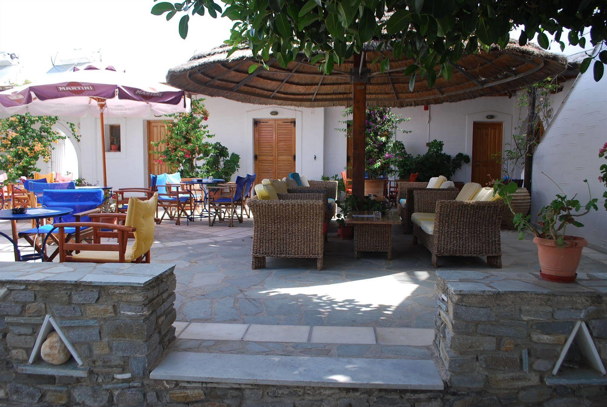 Siroco's And Parikia (Paros)