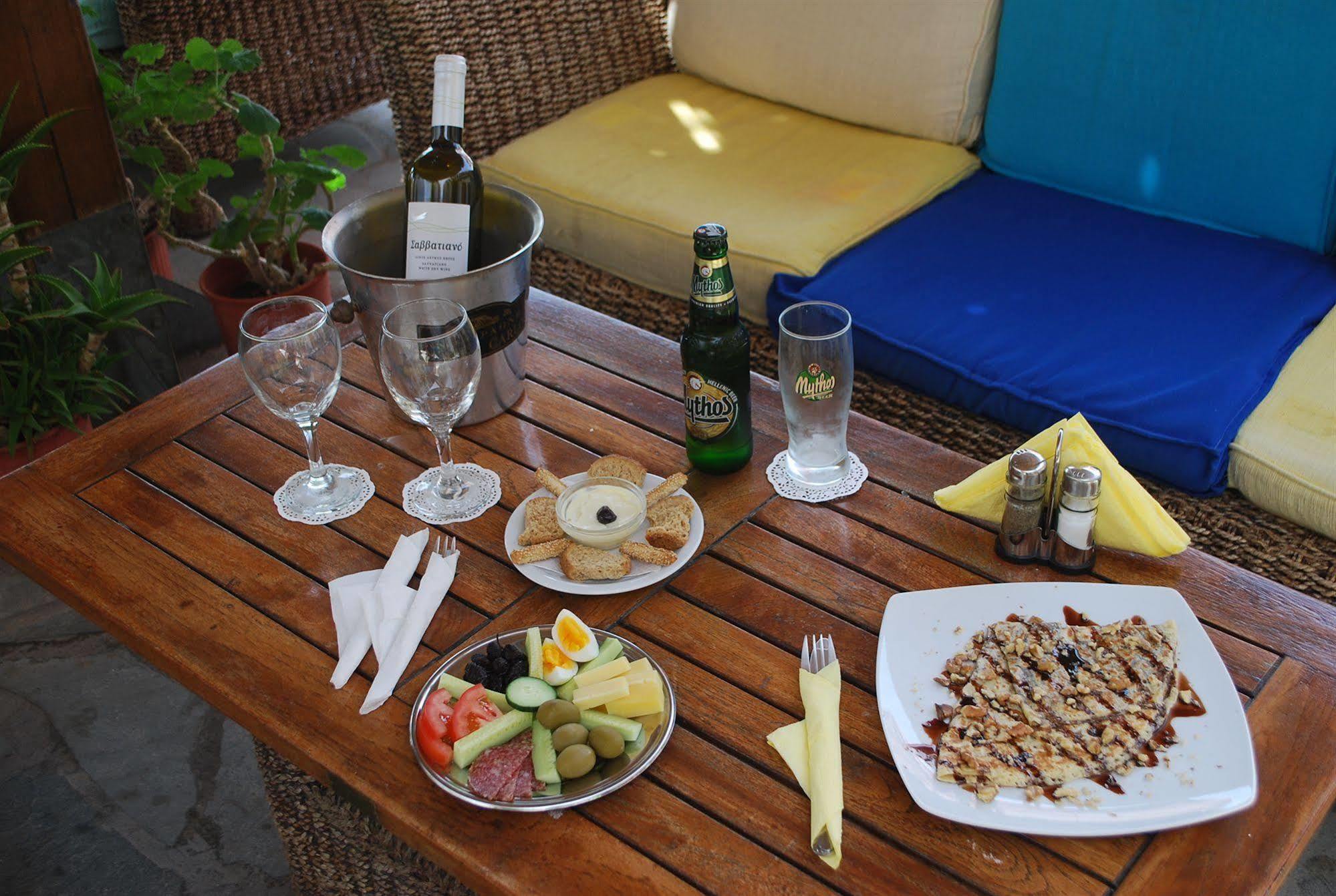 Siroco's And Aparthotel Parikia (Paros)
