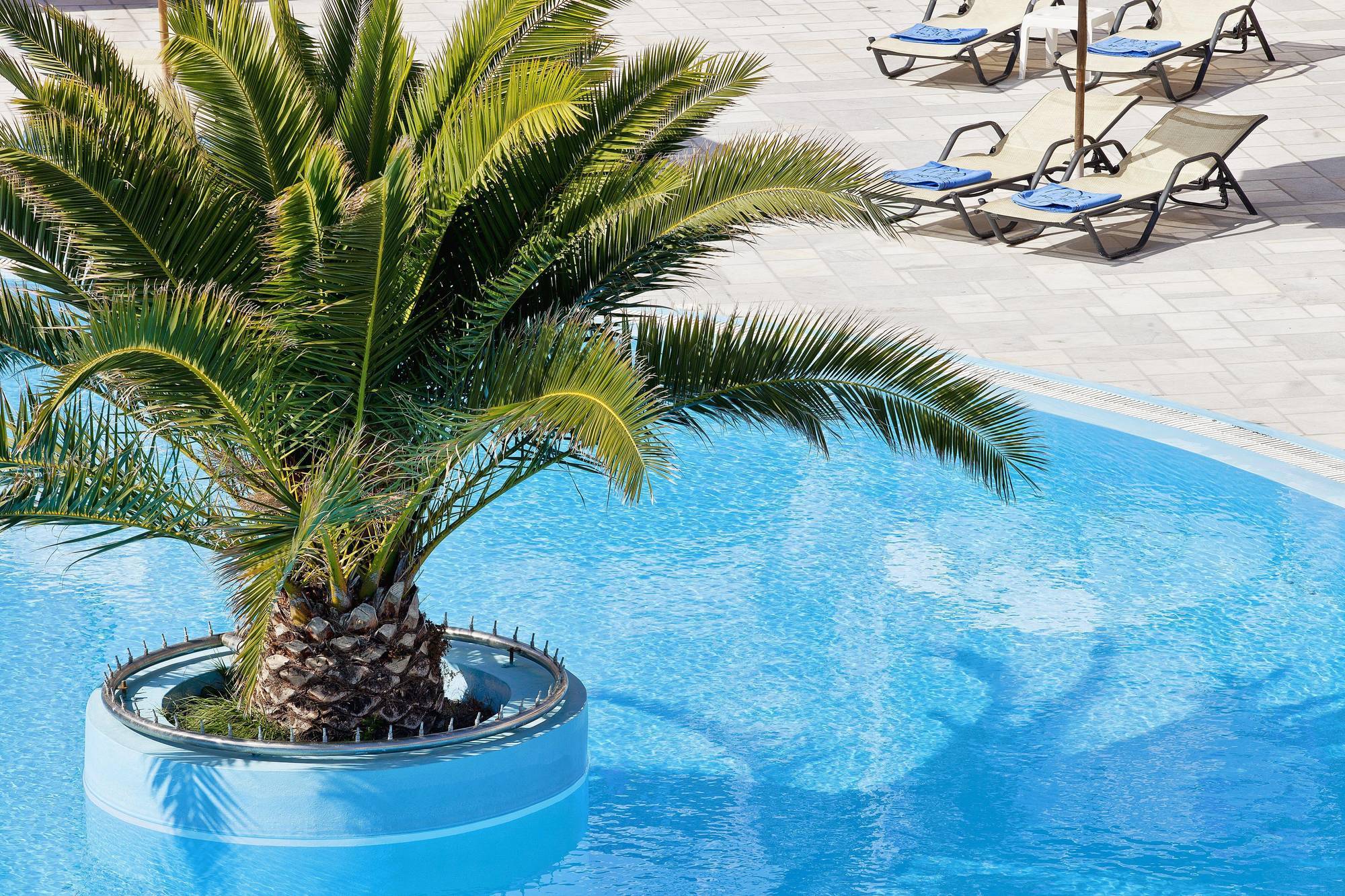 Aegean Plaza Kamari (Santorini)
