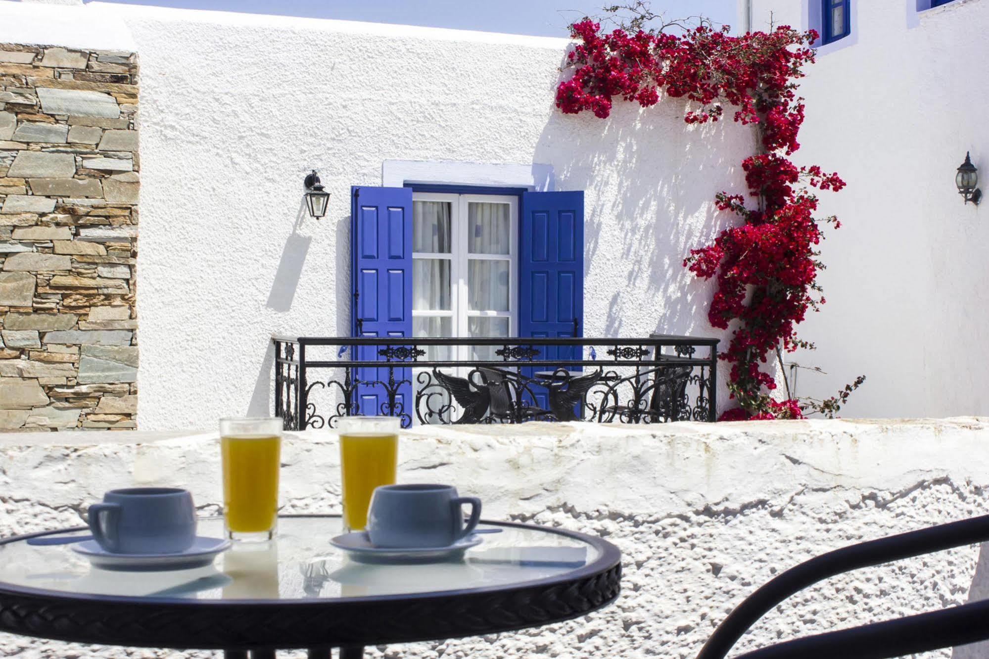 Naxos Holidays Hotel 3*