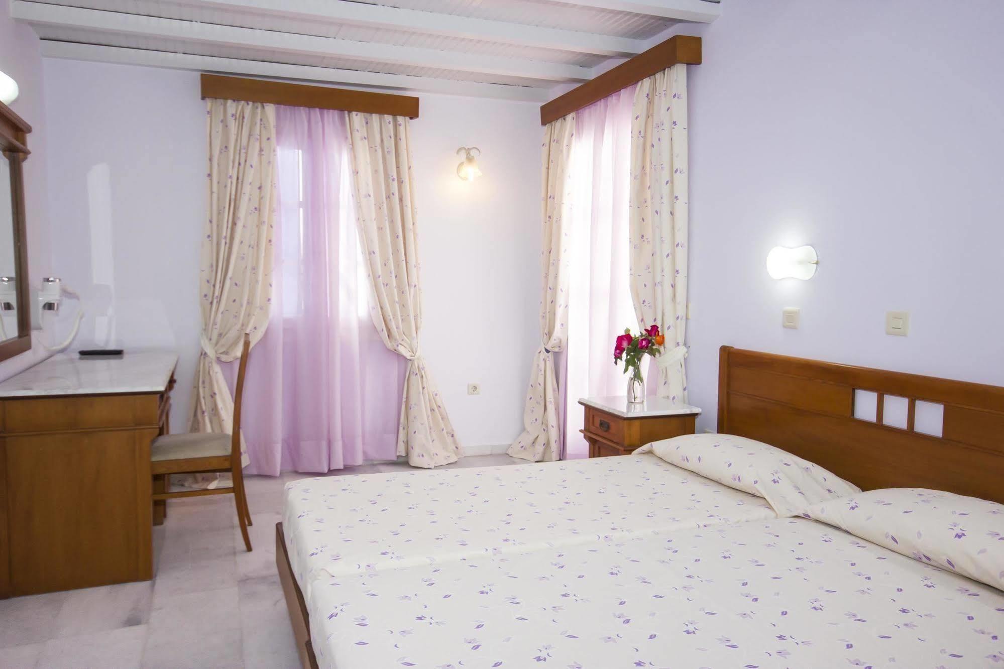 Naxos Holidays 3* Naxos City