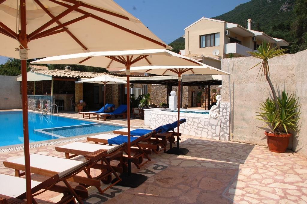 Apartment Paramonas *