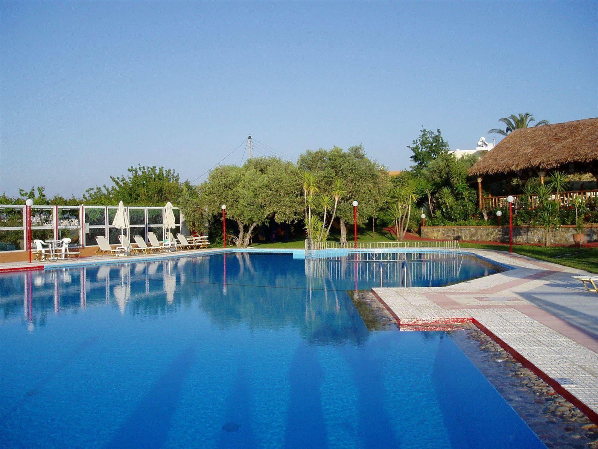 Nea Kydonia & Apartment Daratsos
