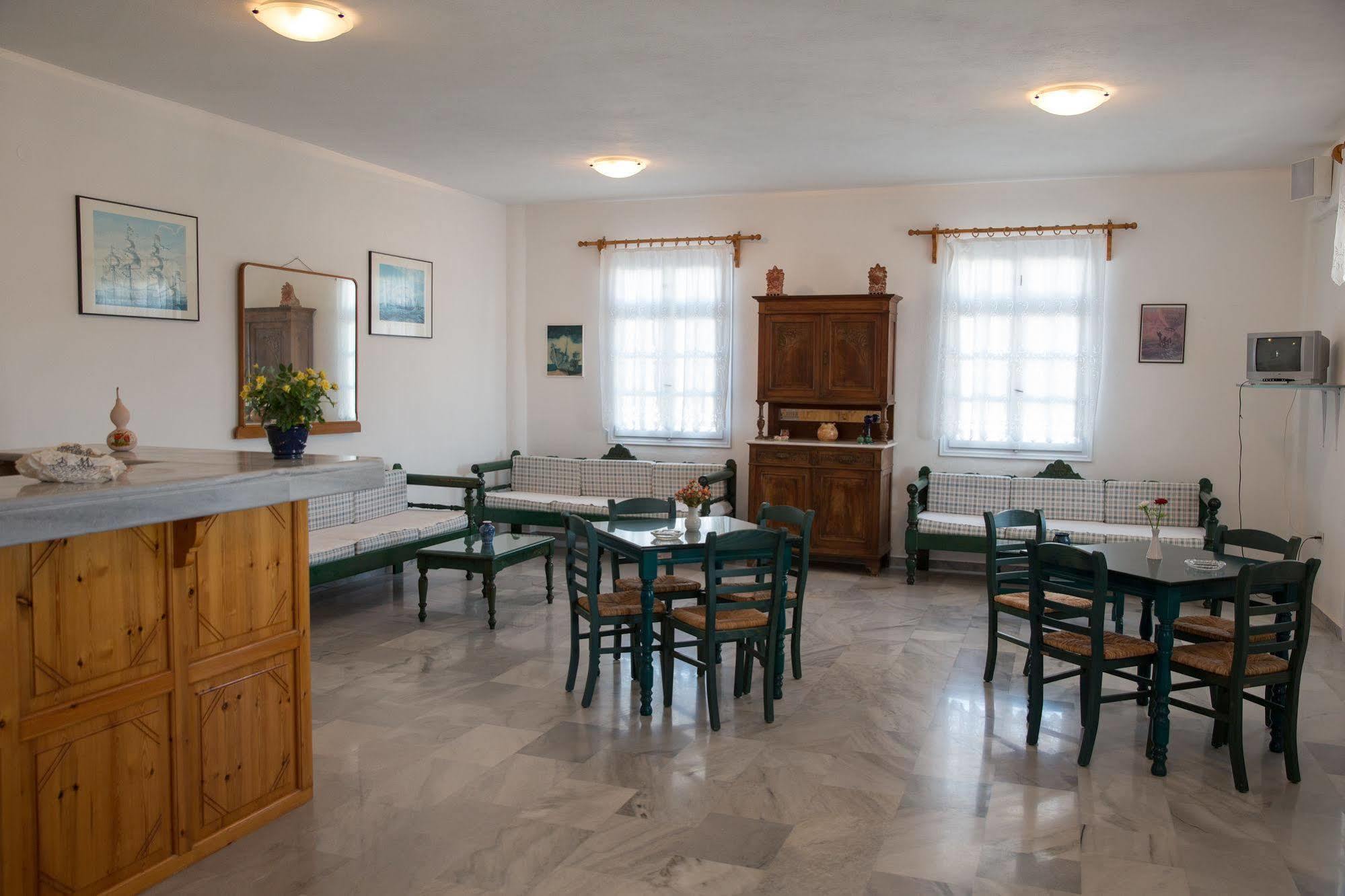 Aparthotel Arkas