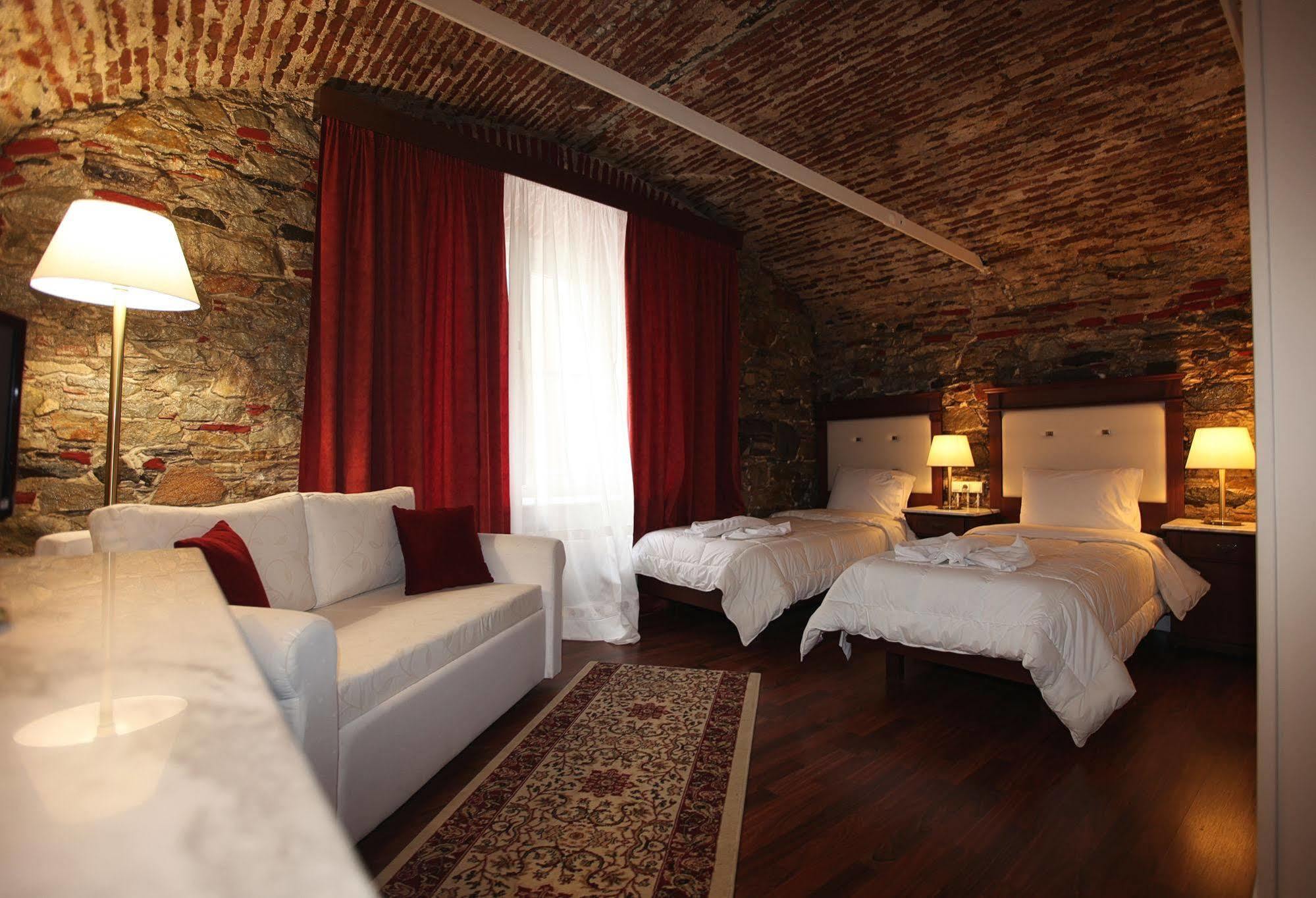 Aktaion Syros Hotel 3*