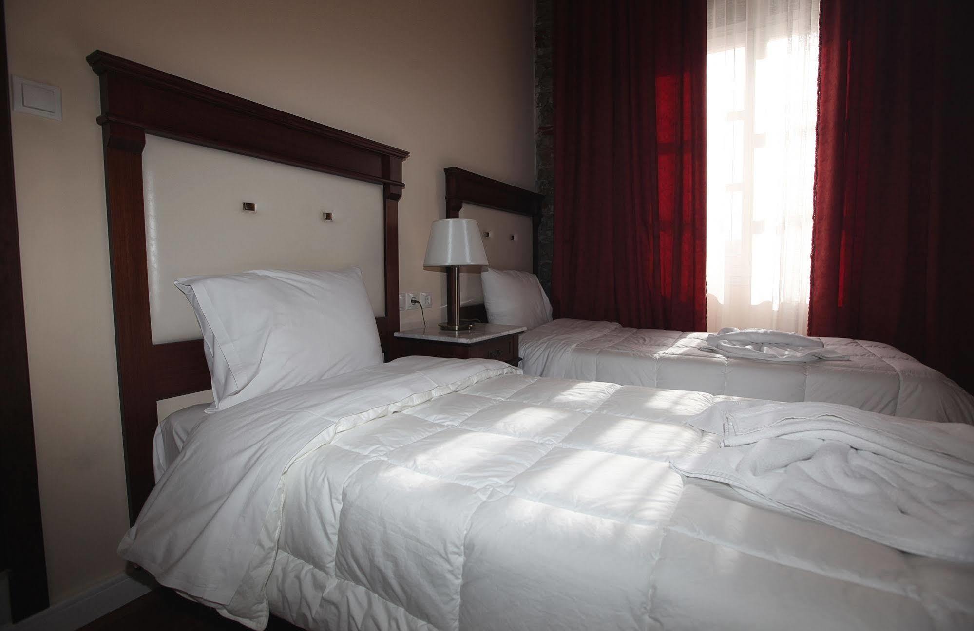 Hotel Aktaion Syros 3*