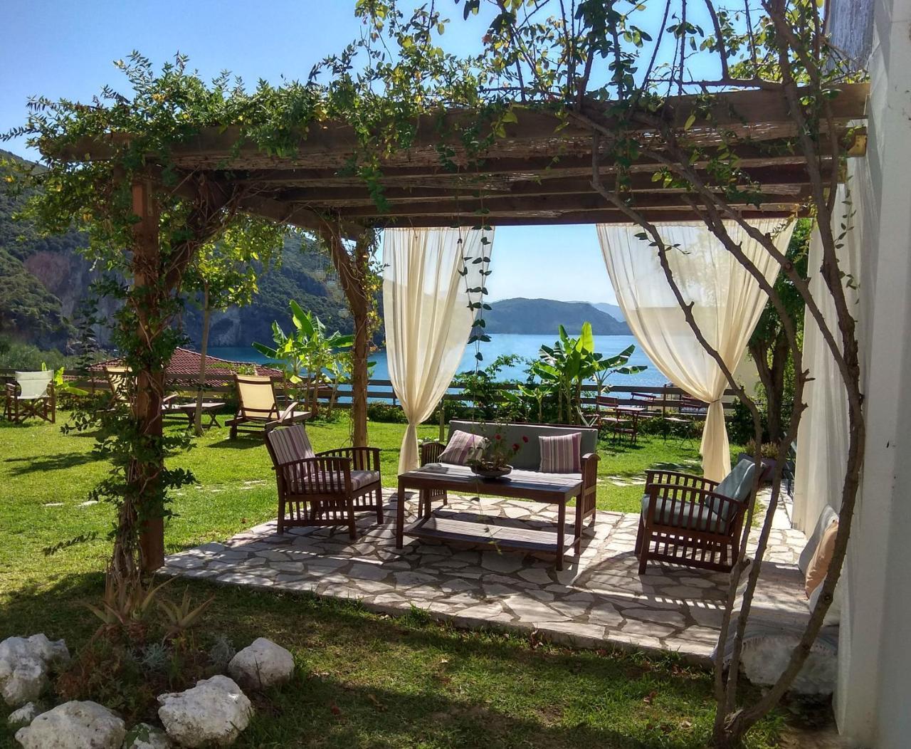 Guest house Elina Parga