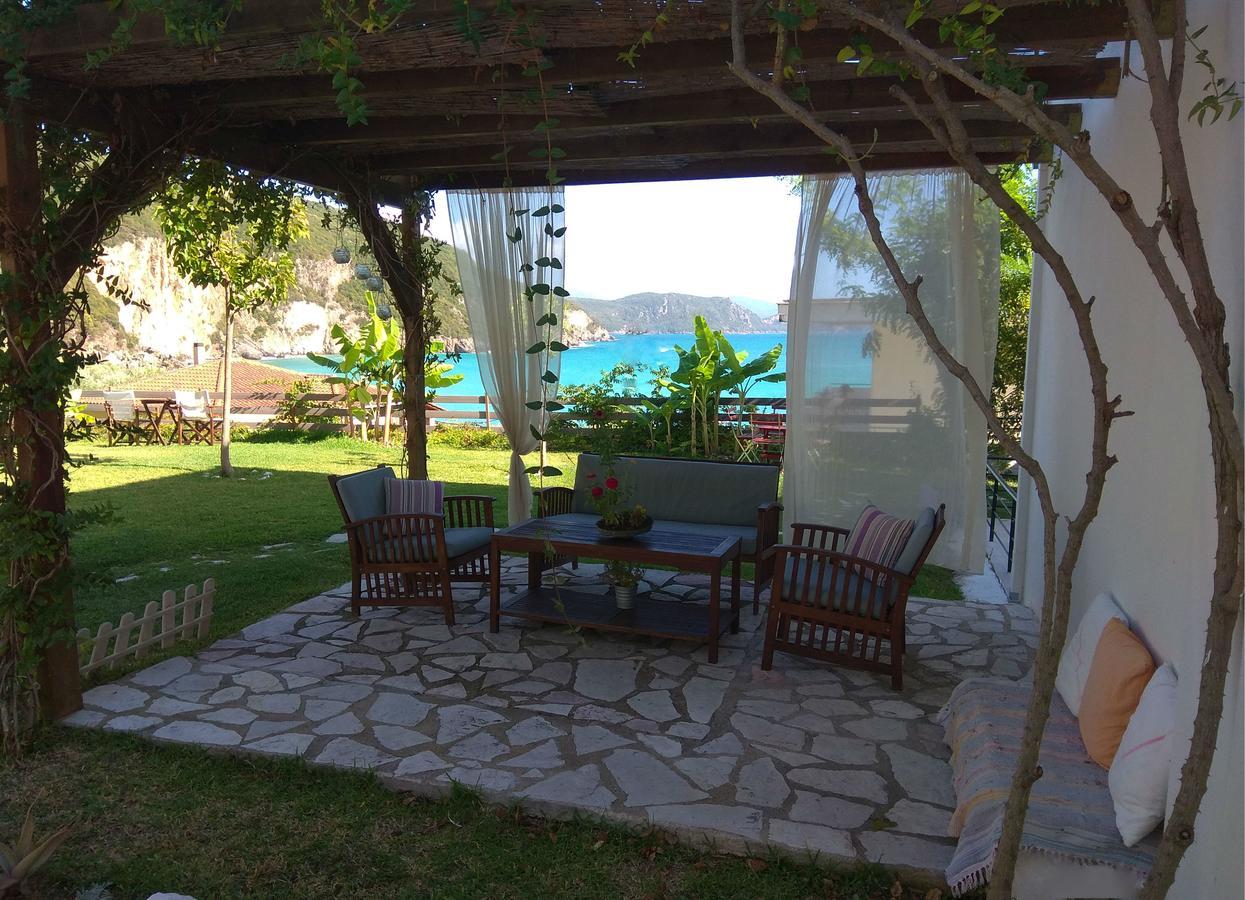 Elina Guest house *