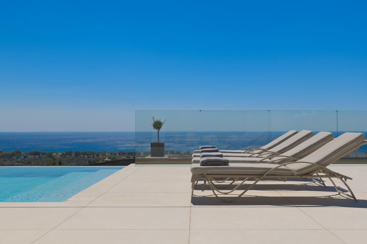 Alav Pool Villa *