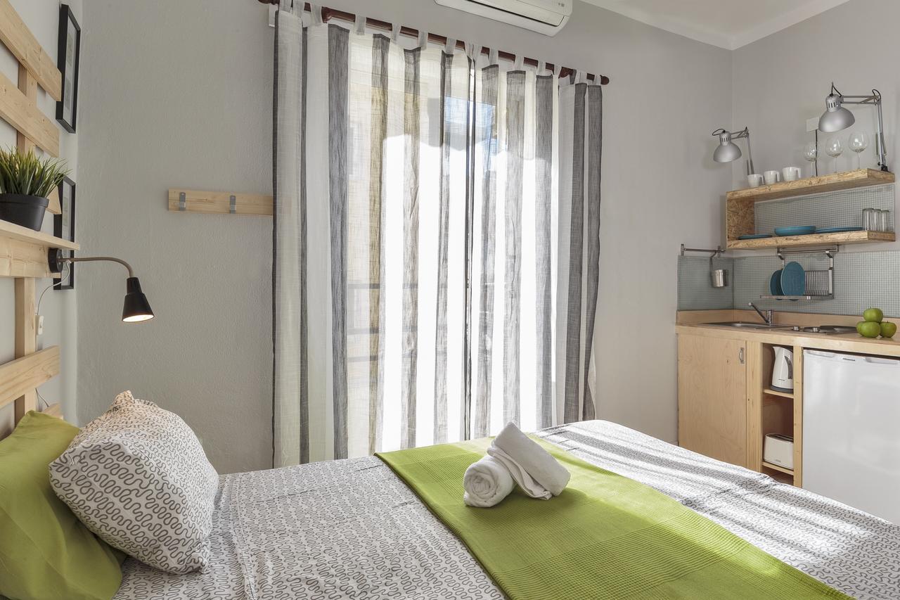 Apartment H14 & Adults Only