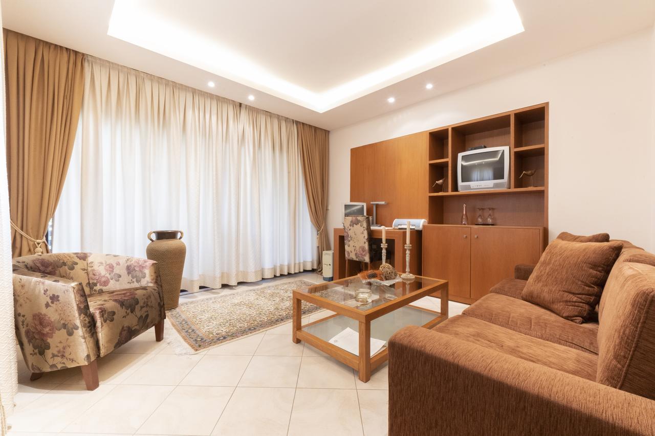 Hotel Romantica Palaiontsiflikion