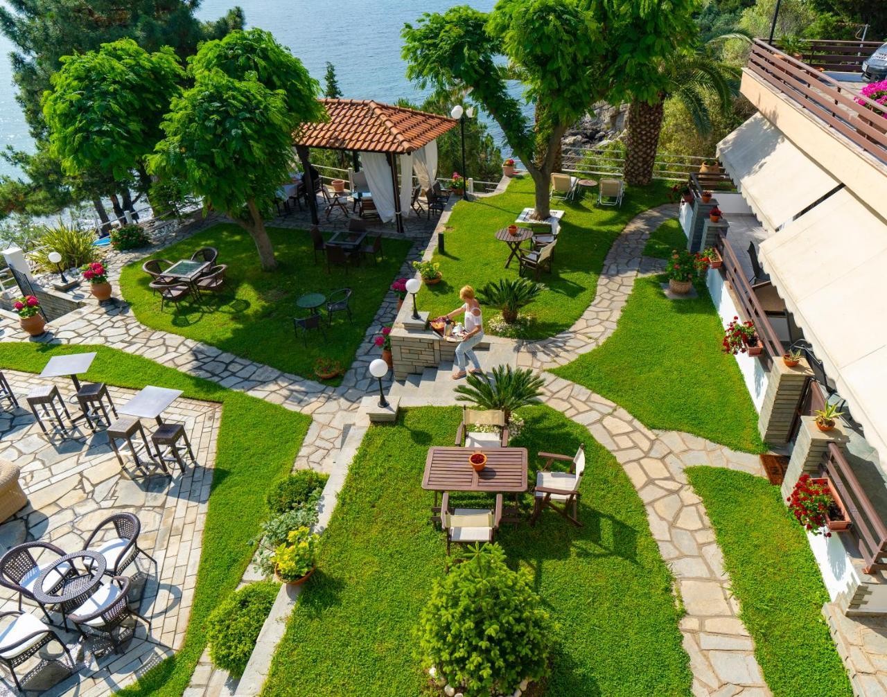 Romantica Hotel Palaiontsiflikion
