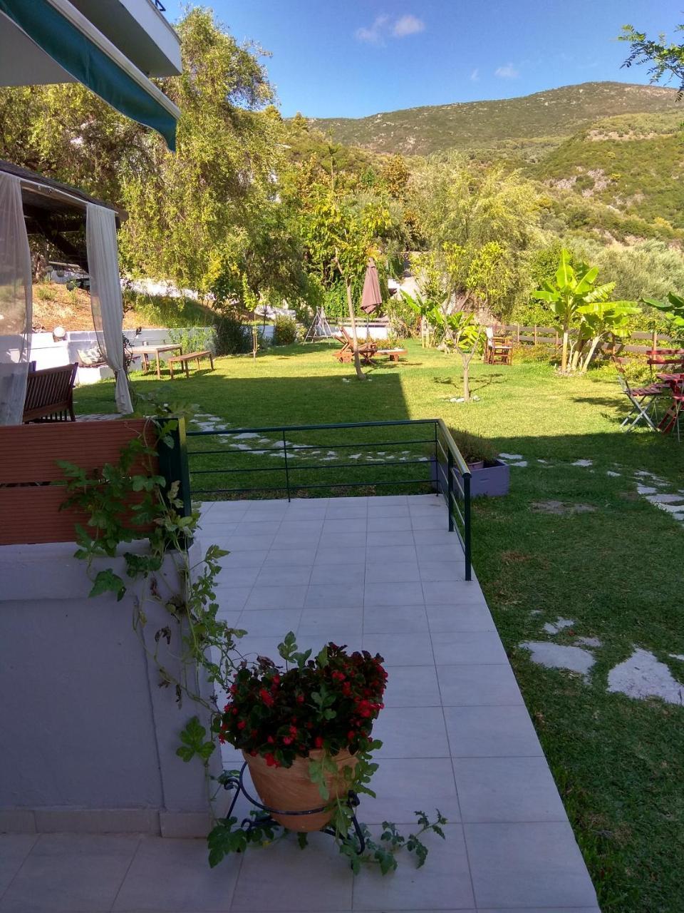 Guest house Elina Parga