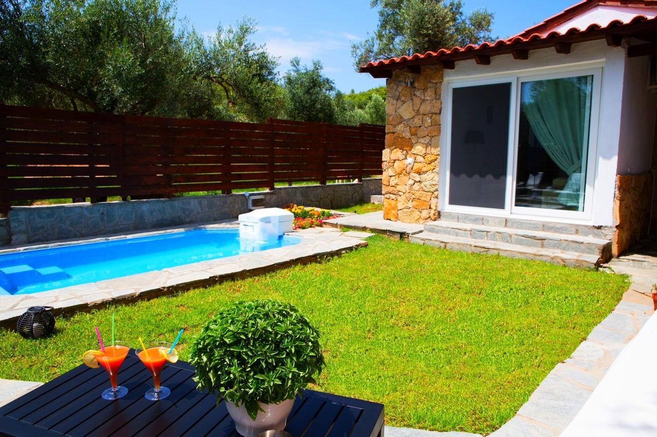 Apartment Salonikiou & *