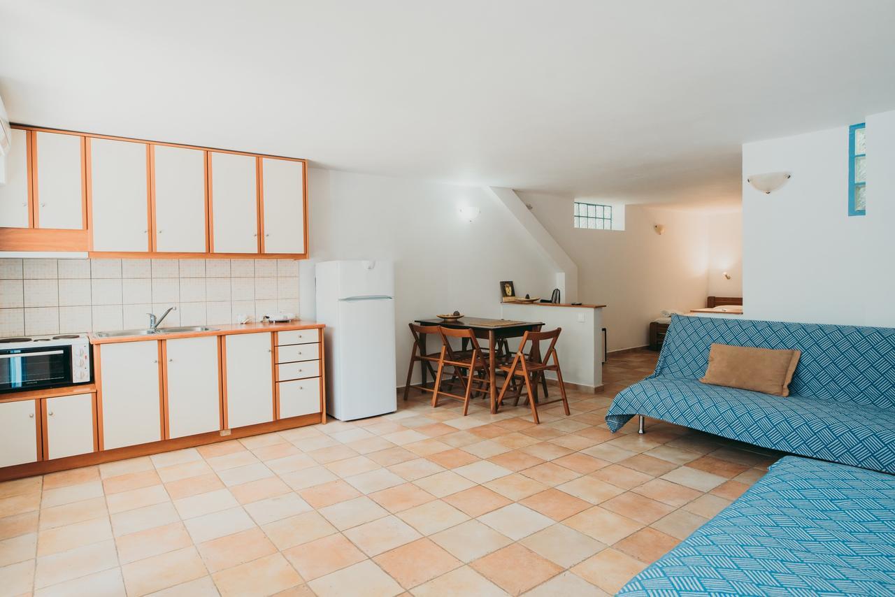 Apartment Afroditi Pansion Agios Nikitas
