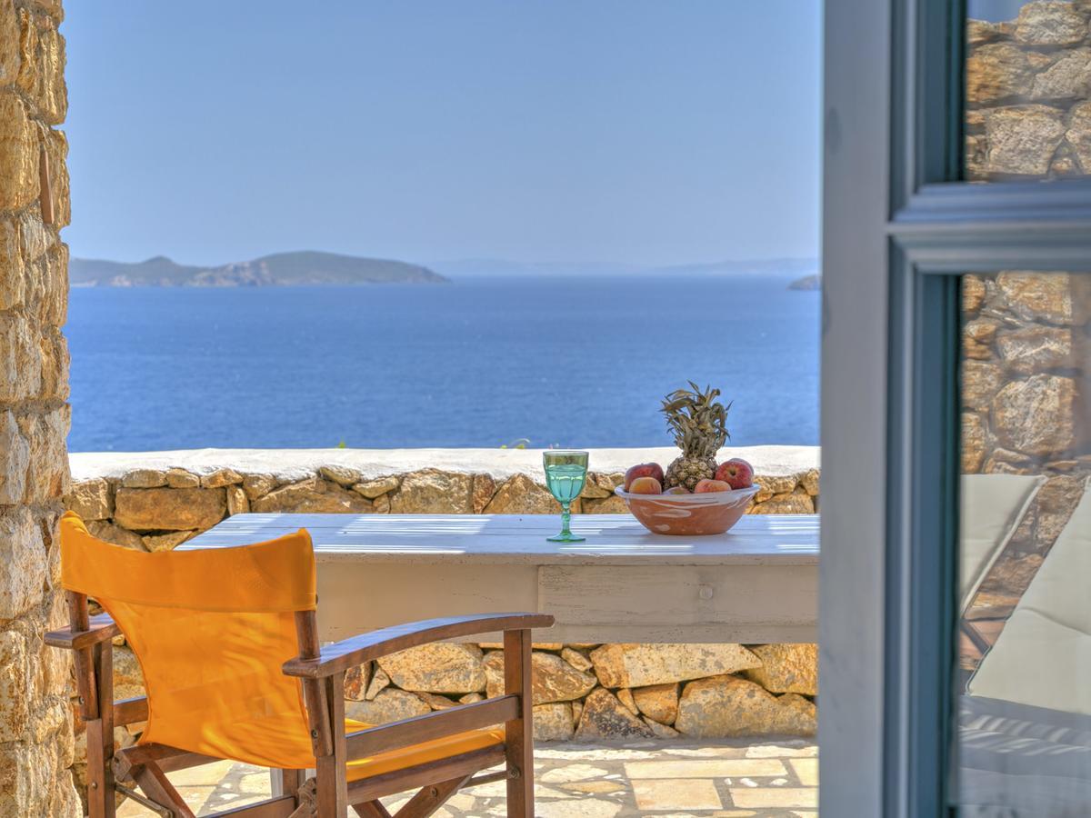 Eirini Luxury Villa