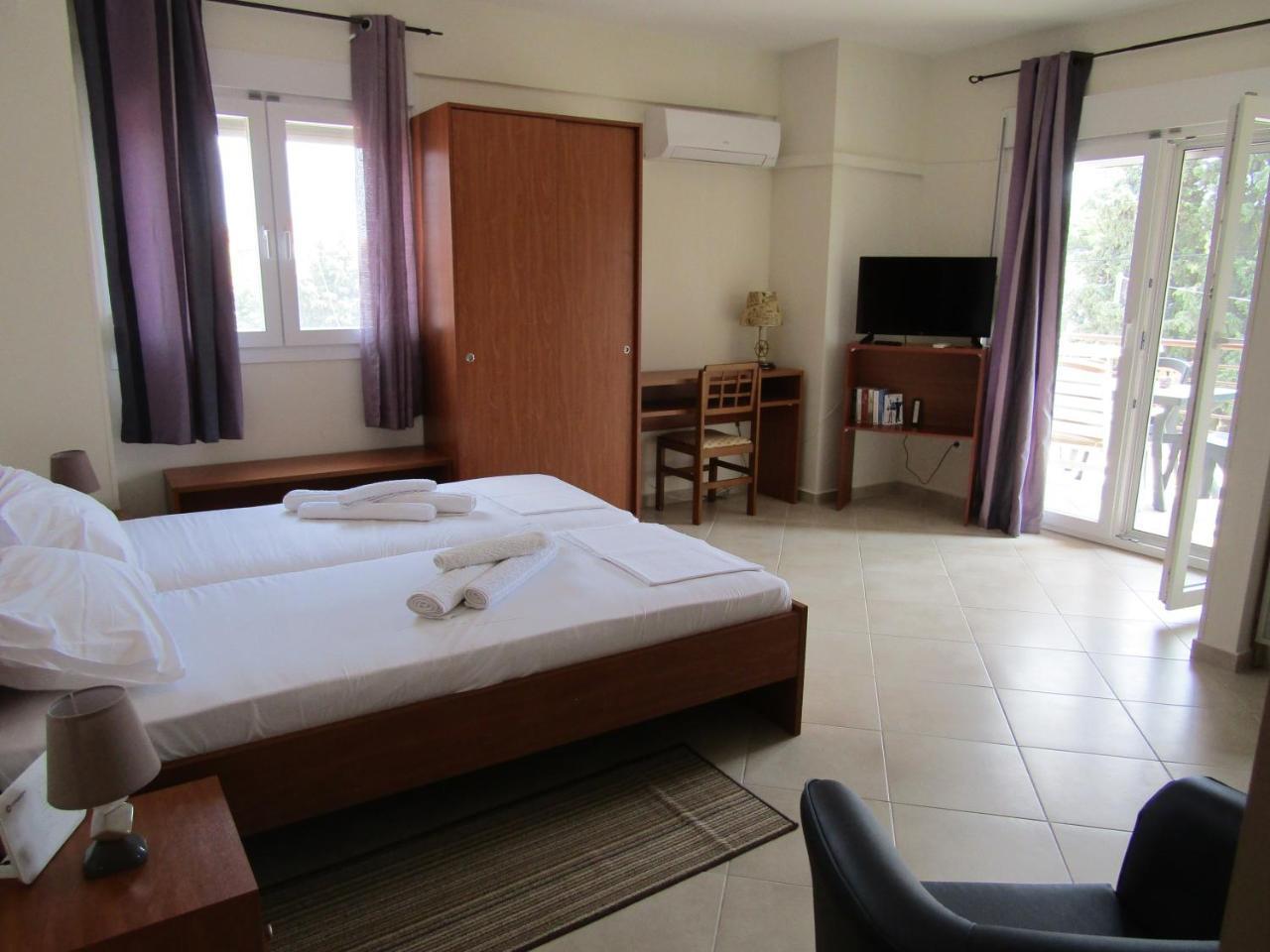 Achilleas Apartment